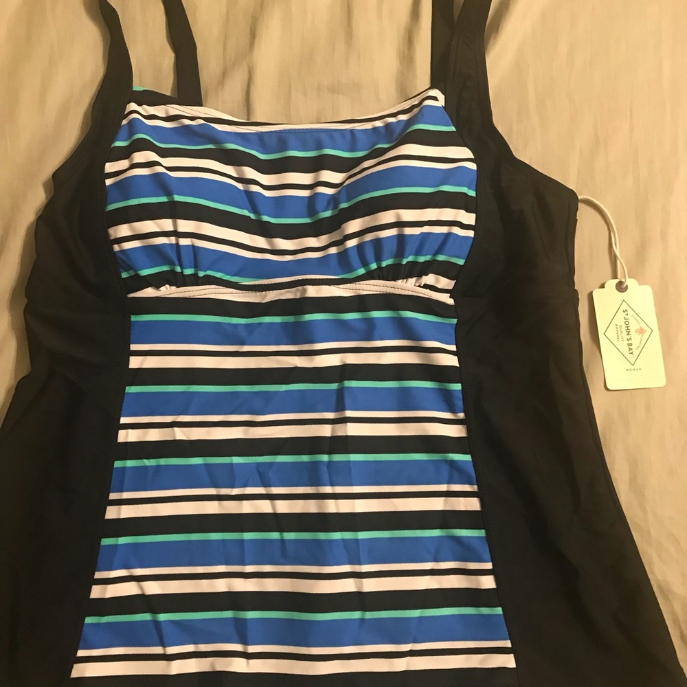NWT St. John’s Bay Multicolored Tankini Top 18W